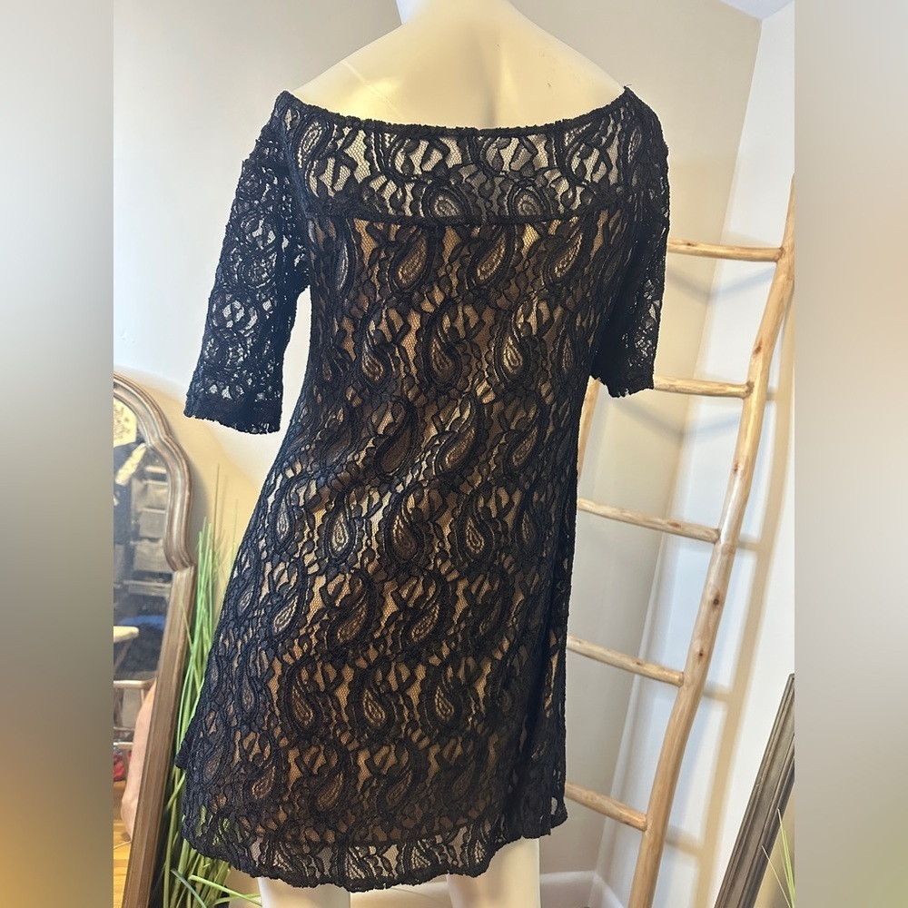 Verducci Little Black Lace Dress Nude Lining Medium - Picture 3 of 6